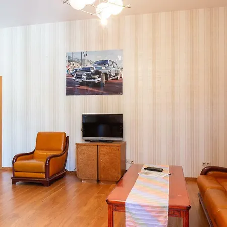 Apartment Comfy Master Street *